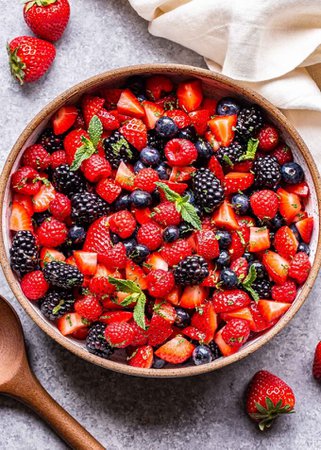 Berry Fruit Salad - Recipe Runner