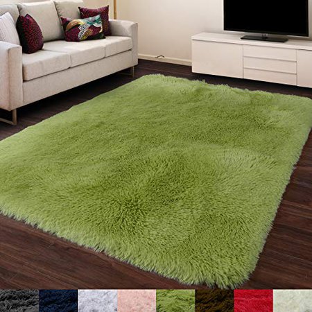 green bedroom carpet