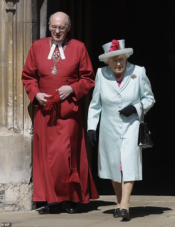 The Queen looks radiant on her 93rd birthday as she and family attend Easter Sunday service | Daily Mail Online