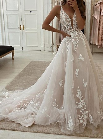 A-Line Wedding Dresses Plunging Neck Sweep / Brush Train Tulle Polyester Sleeveless Country Plus Size with Embroidery Appliques 2020 2020 - US $249.99