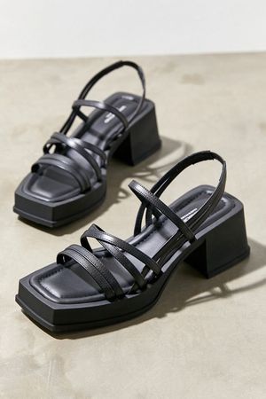 Vagabond Shoemakers Hennie Strappy Sandal | Urban Outfitters