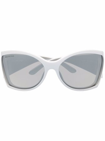 Shop Balenciaga Eyewear Swift round-frame sunglasses with Express Delivery - FARFETCH