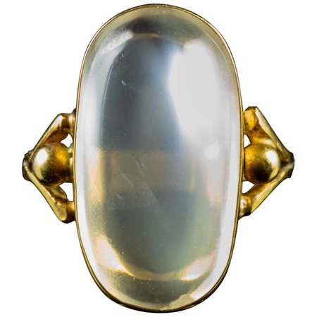 Antique Victorian Moonstone Ring 18 Carat Gold, circa 1880 For Sale at 1stdibs