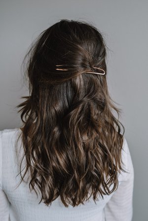 how-to-use-a-hair-pin-hair-pin-half-up-style-My-Style-Vita-43.jpg (1367×2048)