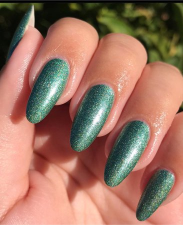 Green Sparkly Nails
