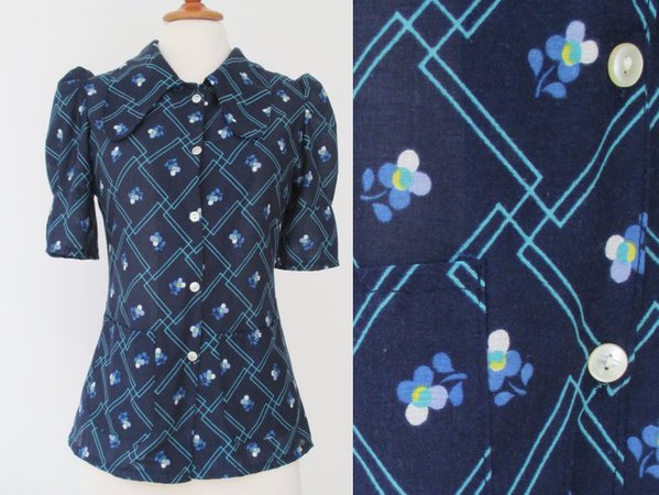 Cute Blue 70s Vintage Blouse With Puff Sleeves & Big Collar // | Etsy