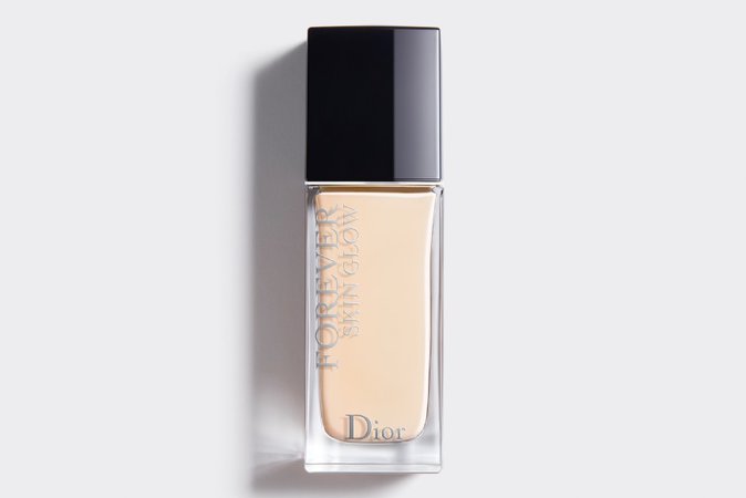 Diorskin Forever: 24h wear skin-caring radiance foundation | DIOR
