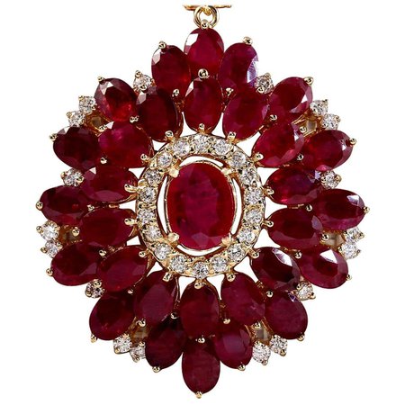 60.00 Carat Ruby 18 Karat Yellow Gold Diamond Necklace For Sale at 1stDibs