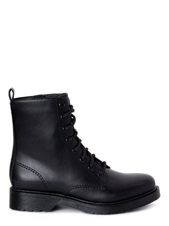 Time and Tru Women's Lug Boots