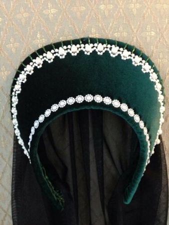 Green/Pearl Velvet Maiden Headpiece Medieval French Hood Renaissance Royal | eBay