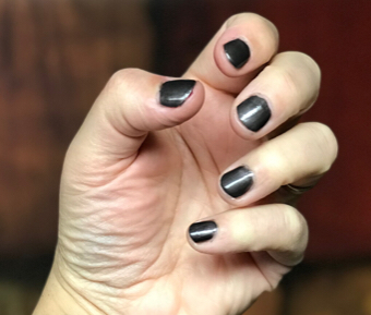 black fingernails
