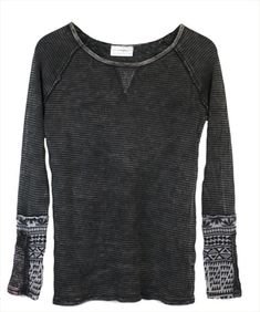 THERMAL TOP W/ DETAILED CUFF- BLACK
