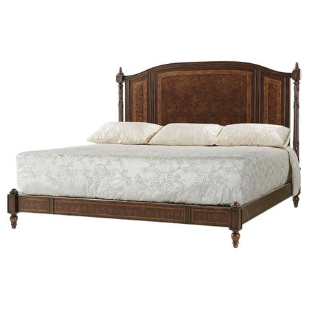 Classical Polished King Size Bed For Sale at 1stDibs
