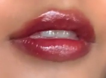 glossier vinylic lips