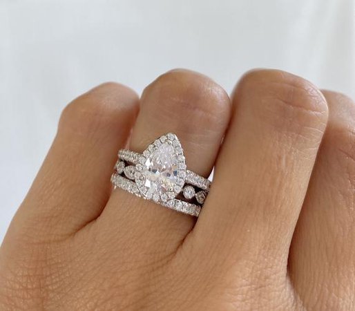 3.0 ctw Pear Shaped Wedding Ring Set. Halo Wedding Ring. | Etsy