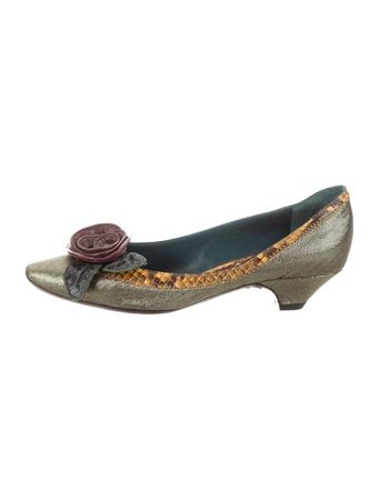 Marc Jacobs Metallic Snakeskin-Trimmed Pumps - Shoes - MAR68606 | The RealReal