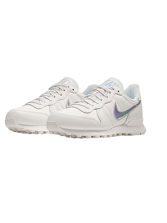 white silver Nike sneakers shoes