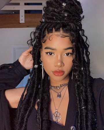 Faux Locs & Goddess Locs Hairstyles- How to Install, Price & Differences