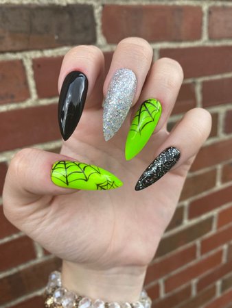 Green Halloween Nails