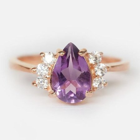 amethyst pear ring, pear amethyst ring, purple amethyst ring, pear amethyst with diamond,