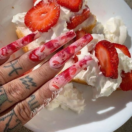 strawberries nails