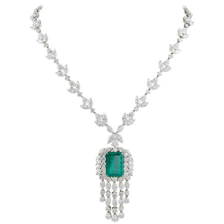 Important GIA Colombian Emerald and Diamond Necklace For Sale at 1stDibs