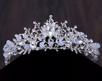 Light blue crown