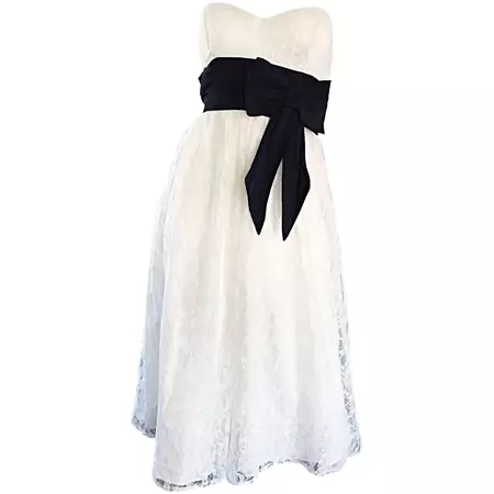 Chic 1990s does 1950s White and Black Lace Strapless Vintage 90s Dress Small For Sale at 1stDibs