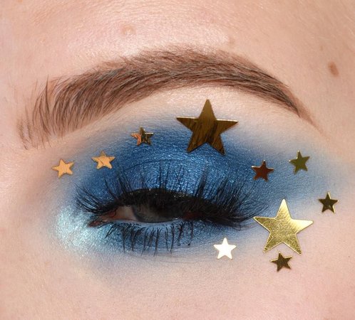 Star blue eyeshadow