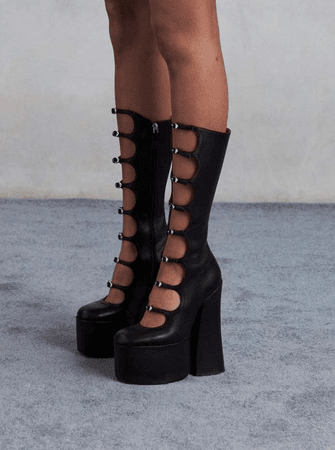 Kiki boots