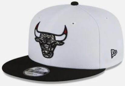 Black & White New Era Chicago Bulls Hat