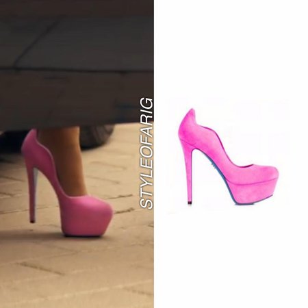 Ariana Grande Closet no Instagram: “In the ‘Thank U, Next’ music video. Ariana wears @loribluofficial bubblegum pink Wavy platforms ($416) 💖 Thank you @sofiacarsoncloset!”