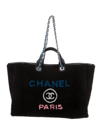 Chanel 2018 Large Shearling Deauville Tote - Handbags - CHA411757 | The RealReal