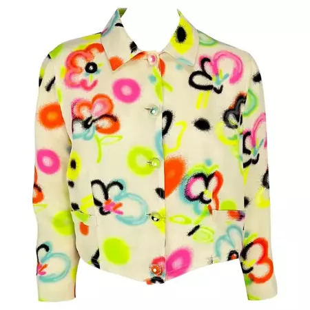 S/S 1996 Gianni Versace White Graffiti Floral Medusa Button Jacket For Sale at 1stDibs