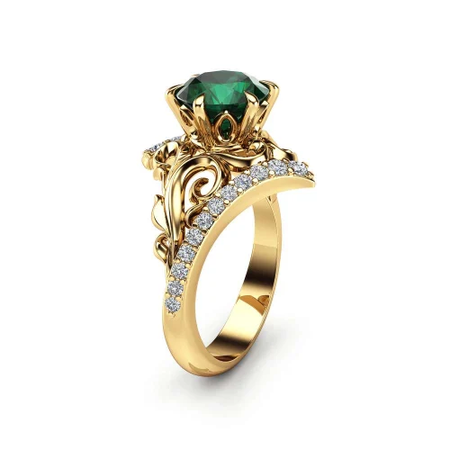 Emerald antique ring