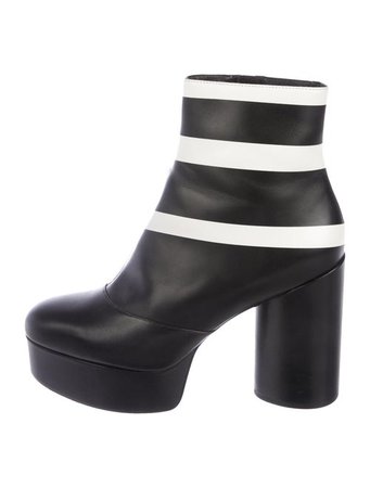 Marc Jacobs Leather Ankle Boots - Shoes - MAR71523 | The RealReal