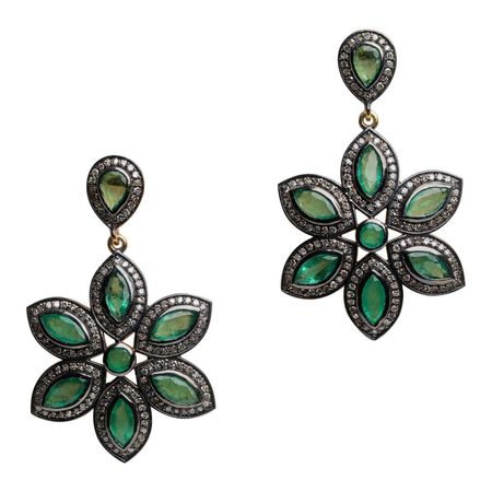 Emerald and Diamond Flower Dangle Earrings For Sale at 1stDibs