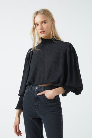 Black blouse with shirred detail - PULL&BEAR
