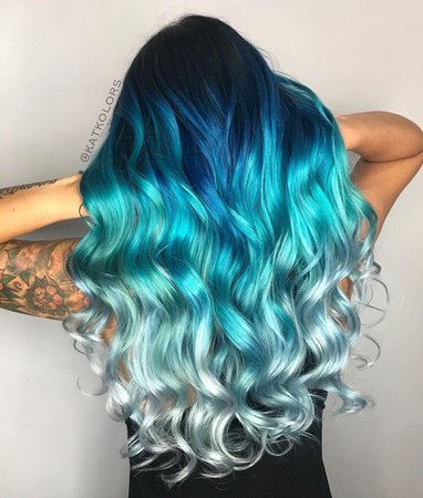 turquoise hair