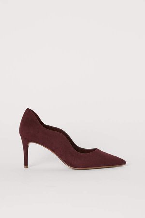 Pointed Pumps - Red