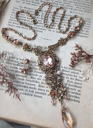 fantasy jewelry rose gold set