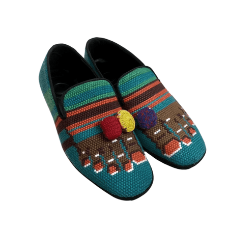 Green JAVIT Asymmetric Embroidery Flats | Loafers | JessicaBuurman