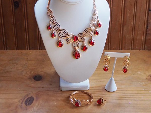 Ruby Jewelry Set