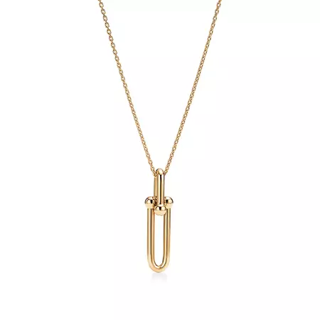 Tiffany HardWear link pendant in 18k gold. | Tiffany & Co.