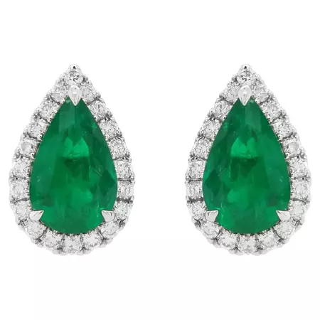 Certified Colombian Emerald 18k Gold Stud Earrings For Sale at 1stDibs