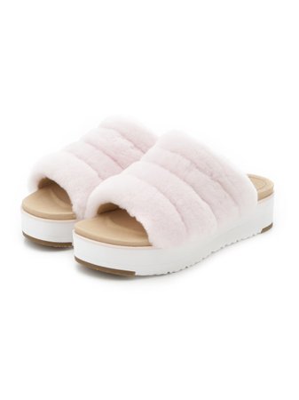【UGG】Fluff Yeah Sandal（シューズ(靴)/サンダル）｜UGG（エミ）の通販｜ファッションウォーカー