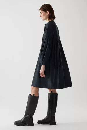 PLEATED SHIRT DRESS - navy - Dresses - COS IE
