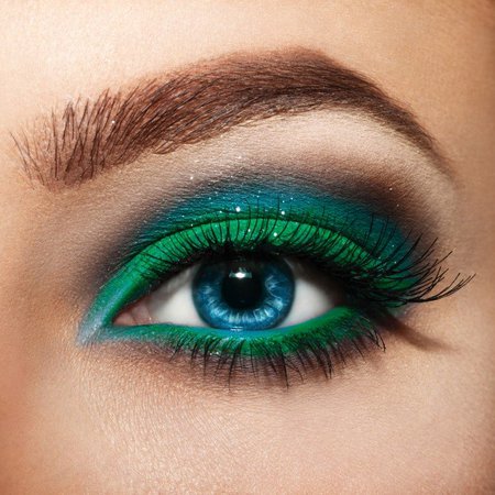 Blue Green Makeup