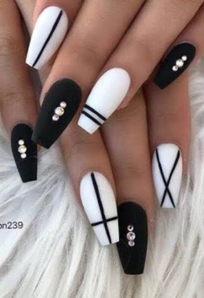 black white and grey nails