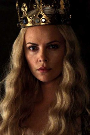 Charlize Theron (Ravenna/Evil Queen)